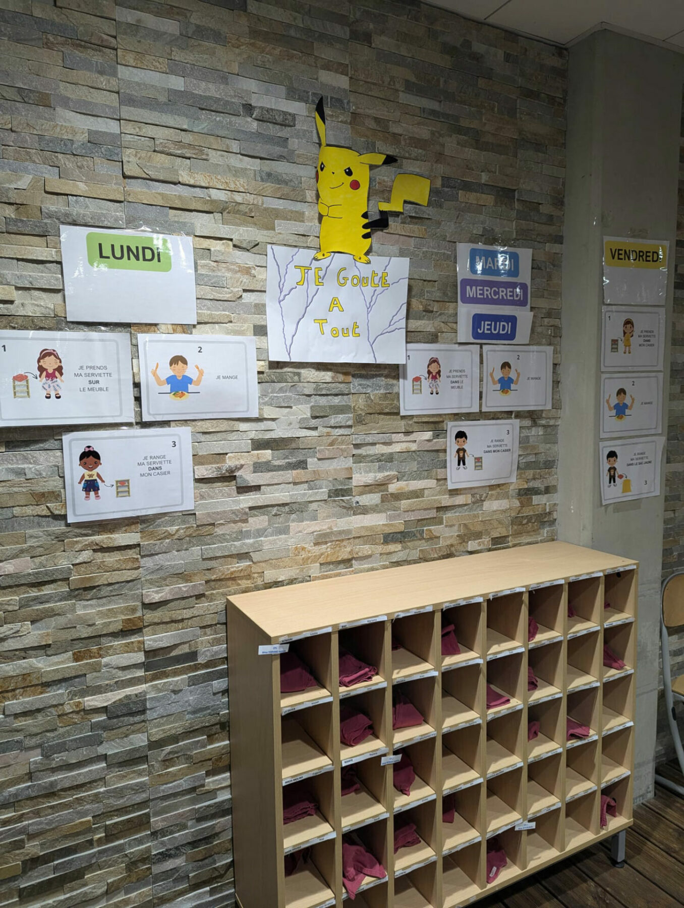 casier affiches
